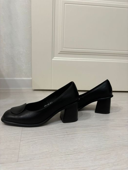 Продам кожаные туфли