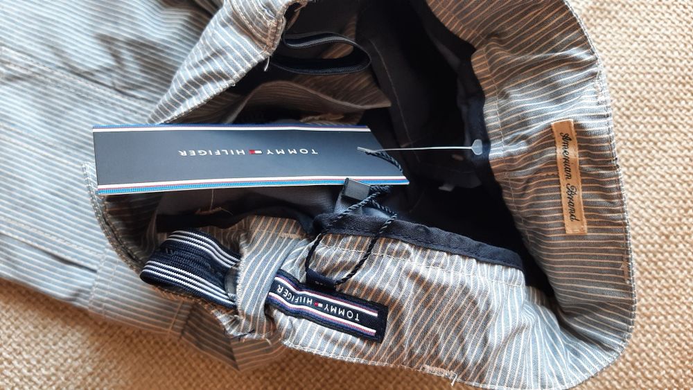 Панталон момче TOMMY HILFIGER за 8 год