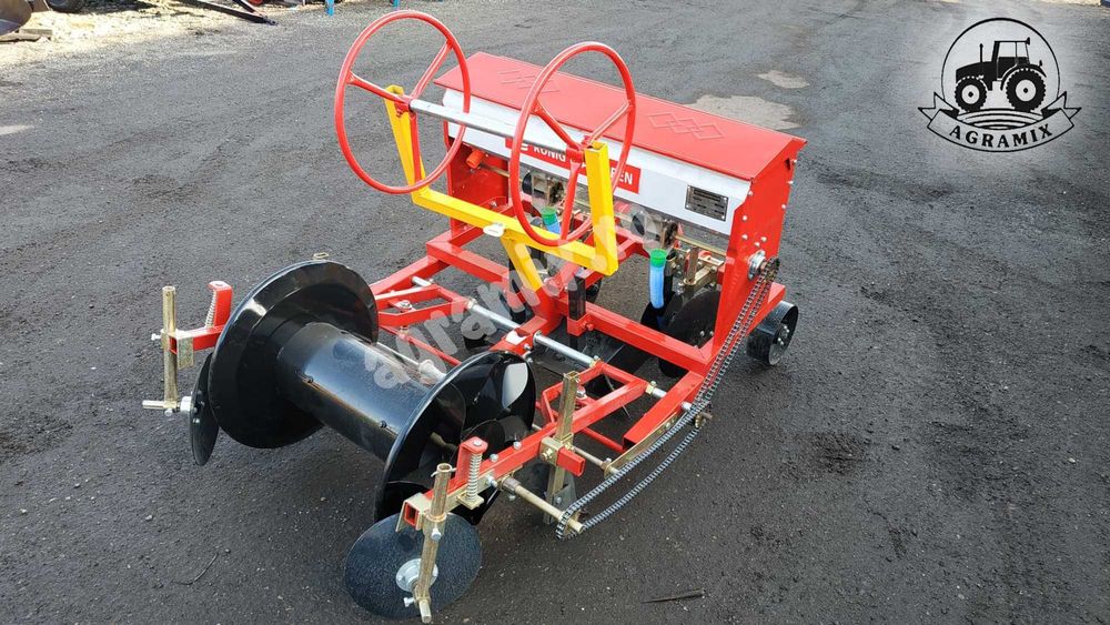 Masina de bilonat latime 1 m cu buncar de ingrasaminte Konig nou