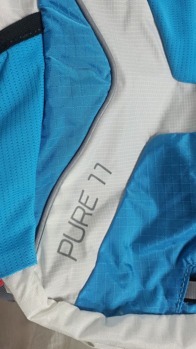 Rucsac ciclism CUBE Pure 11 White/Blue – foarte ușor, stare excelentă