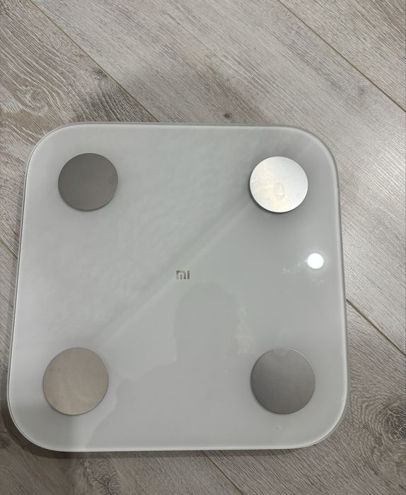 Умные весы Xiaomi Mi Body Composition Scale 2