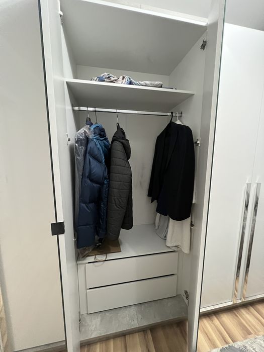 Продам спальный гарнитур