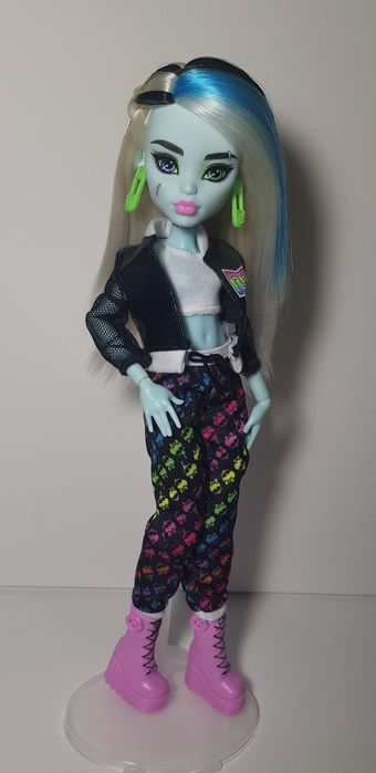КРАЙНА ЦЕНА Monster high unreleased welcome committee fashion pack