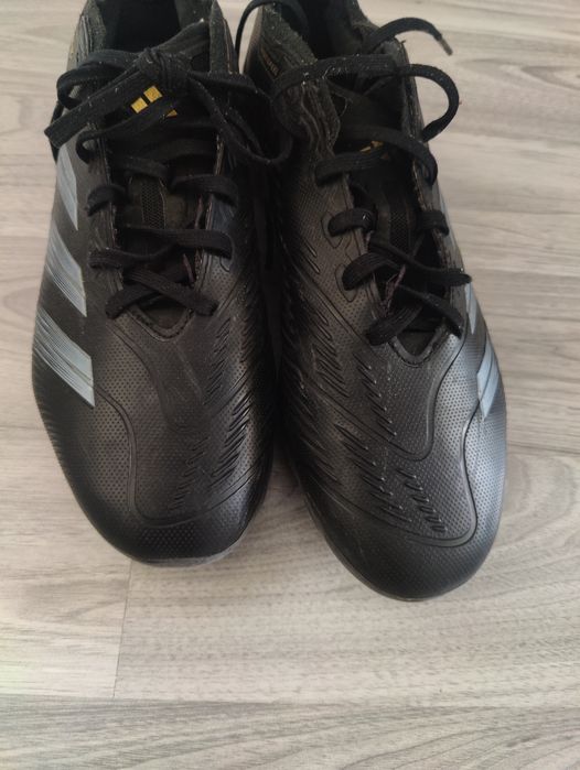 Бутонки Adidas Predator