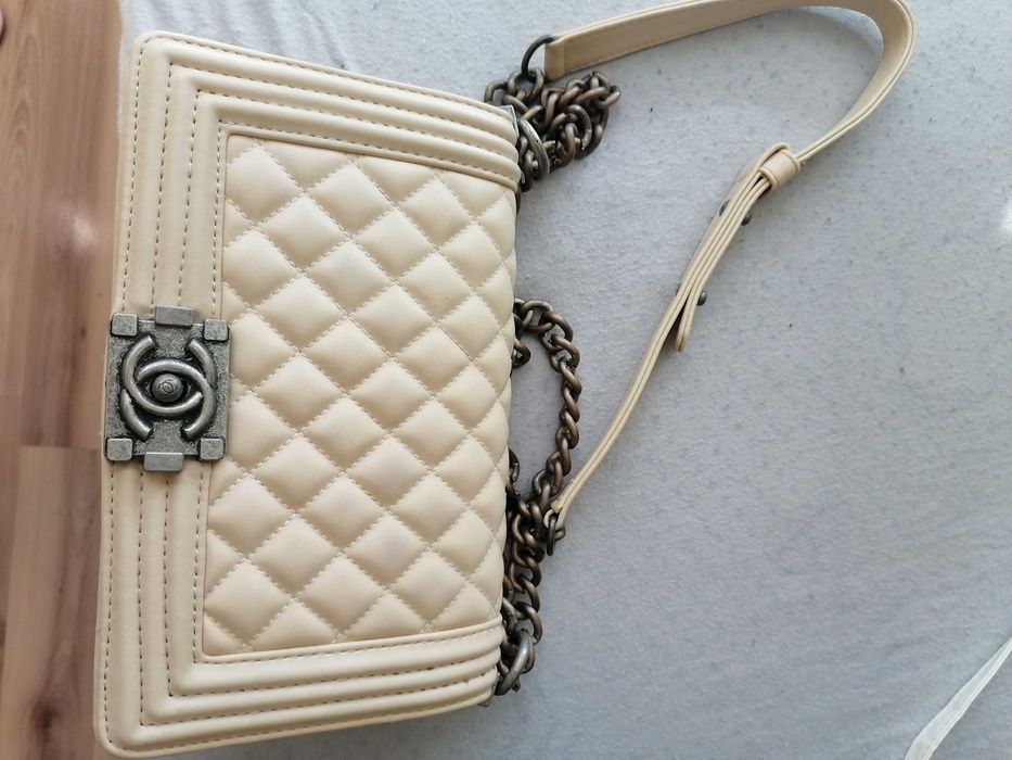 Чанта 10лв. В добро състояние