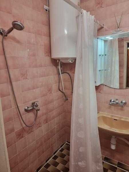 Дава се под наем Многостаен апартамент в Бургас, Възраждане - 88 кв.м за 561 € - Снимка #10