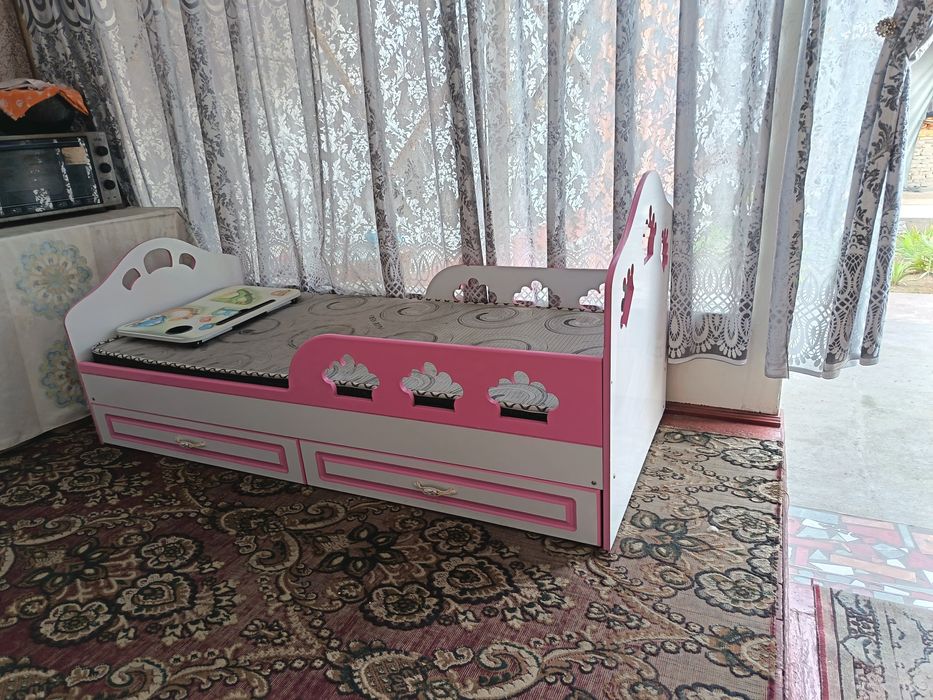 Детский кравад холати яхши сифати зур мустахкам ишланган