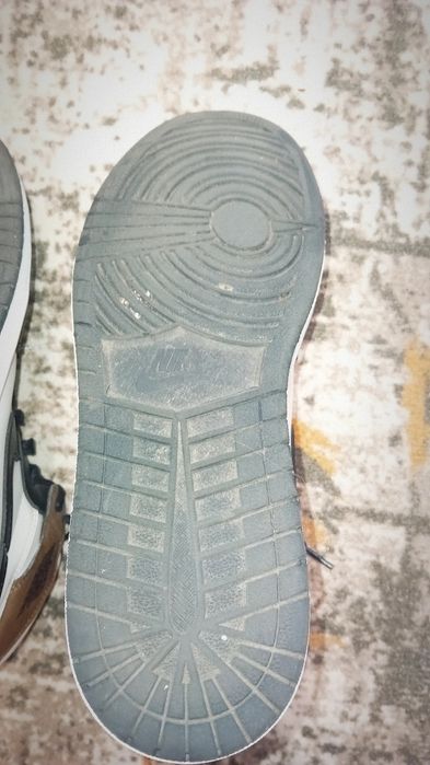 Adidasi Jordan 1 Mocha