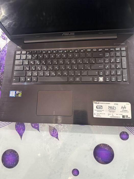 ASUS X756U Core i7 GTX950M SSD+HDD 17.3