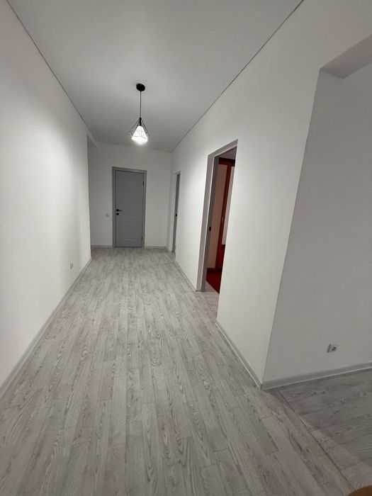 Сдам 3 комнатную квартиру