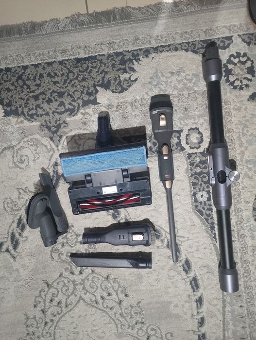 Продаю ручной пылесос
