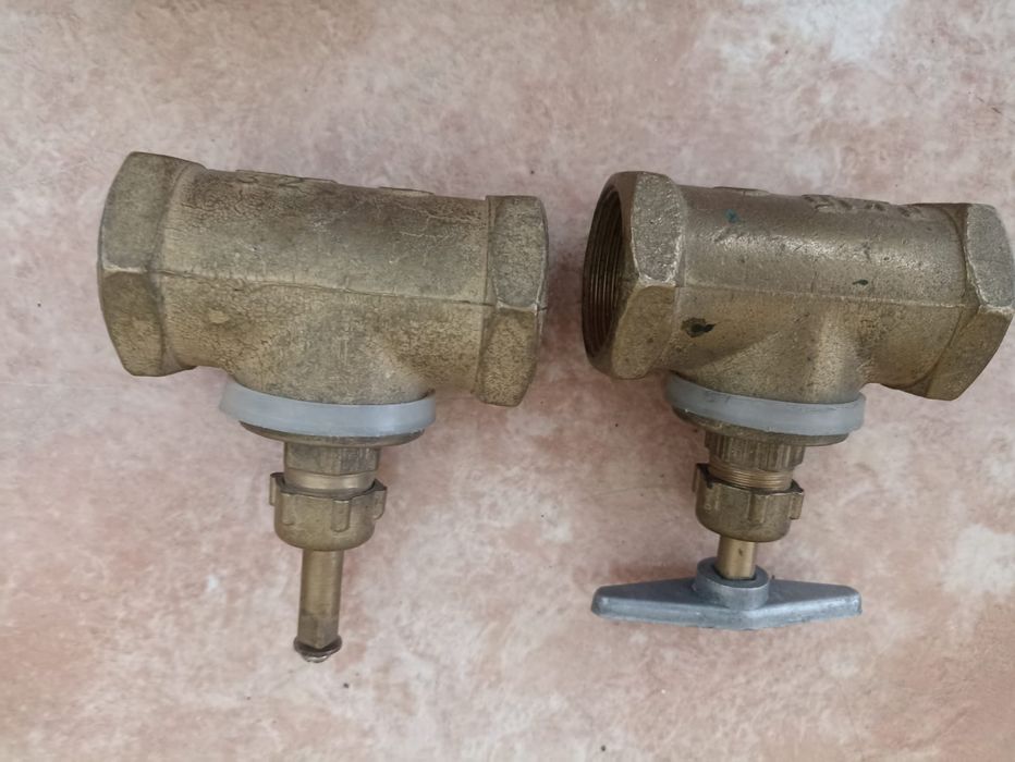 Продам сантехнические материалы