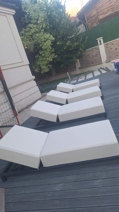 Sezlong lemn piscina