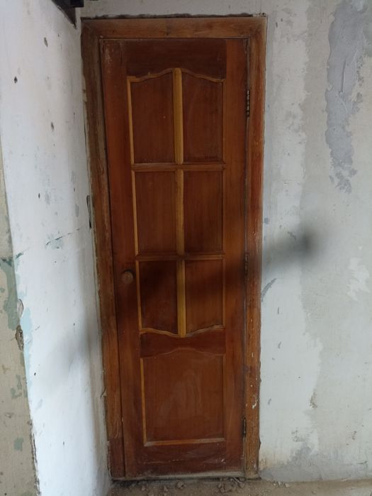 Продам межкомнатную дверь