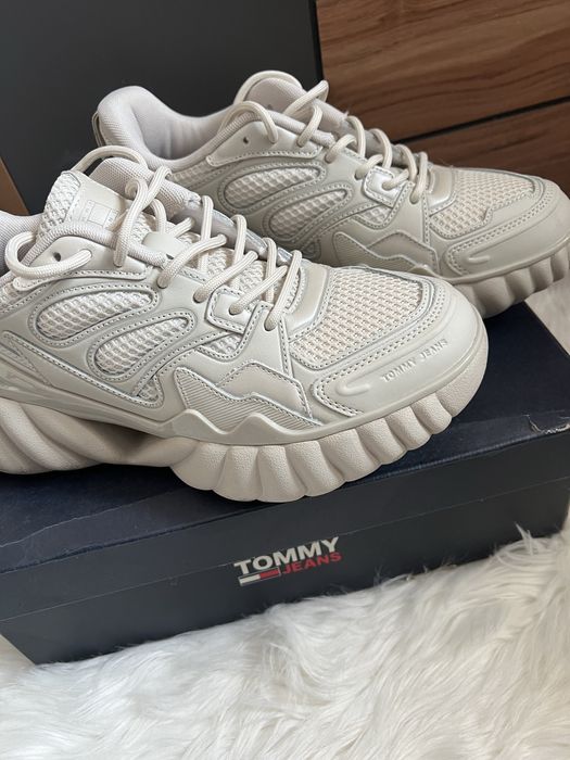 Оригинални маратонки  tommy hilfiger