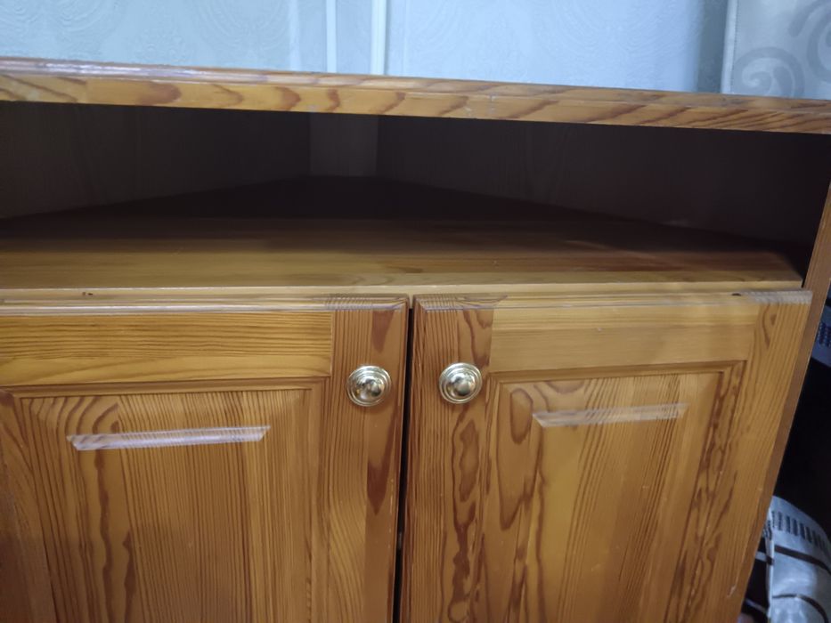 Угловой шкаф под телевизор