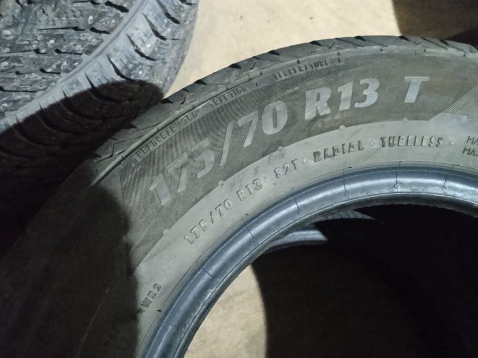 Продам 2 шины летние