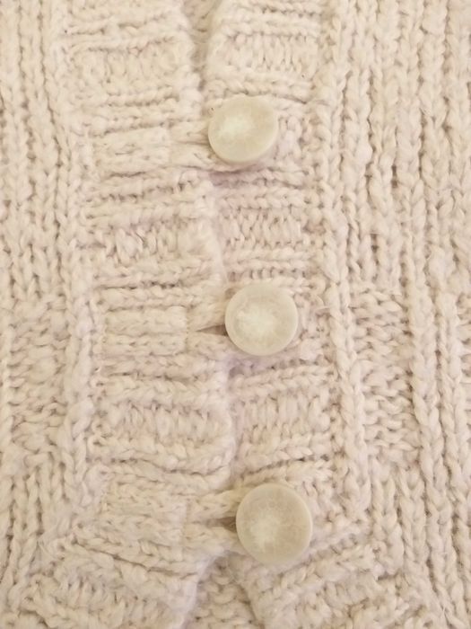 Плетено елече с качулка