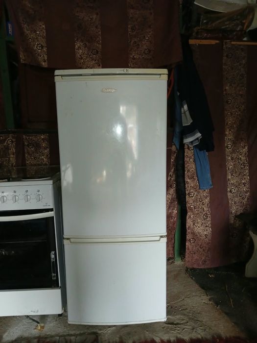 Продаю холодильник