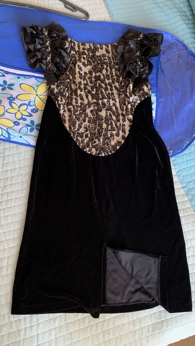 Платье б/у в отличном состоянии