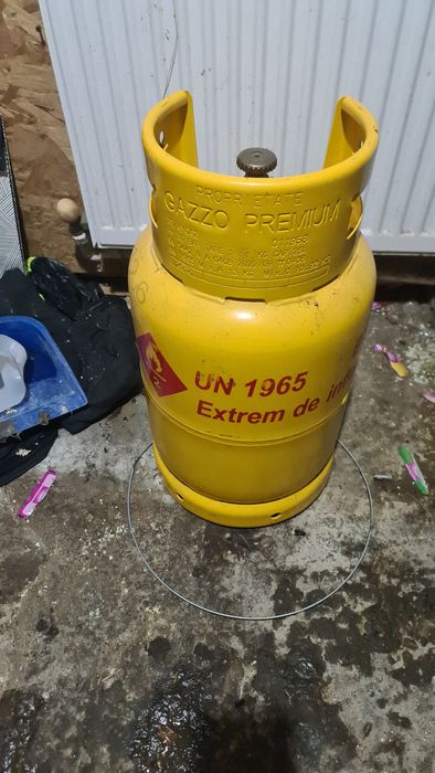 Vand butelie galbena