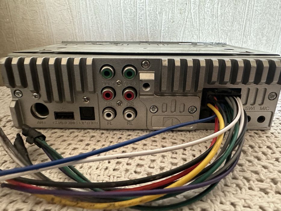 Продам Pioneer DEH-3050UB