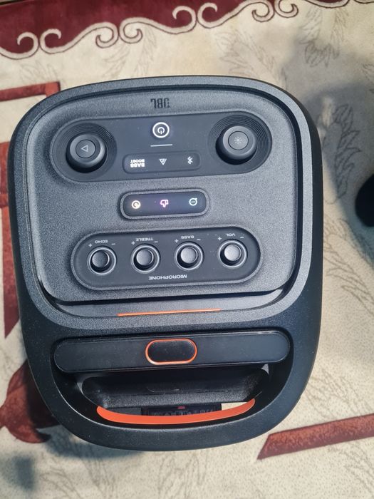 Vindem boxă JBL mai multe detalii la nr de tel