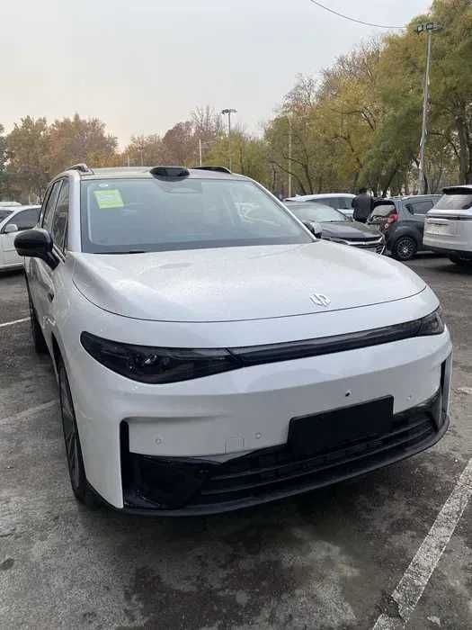 C16 leapmotor gibrid 2025 va 2026 modellari