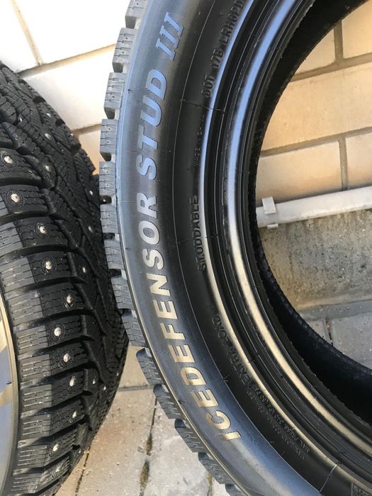 Продам шипованную резину