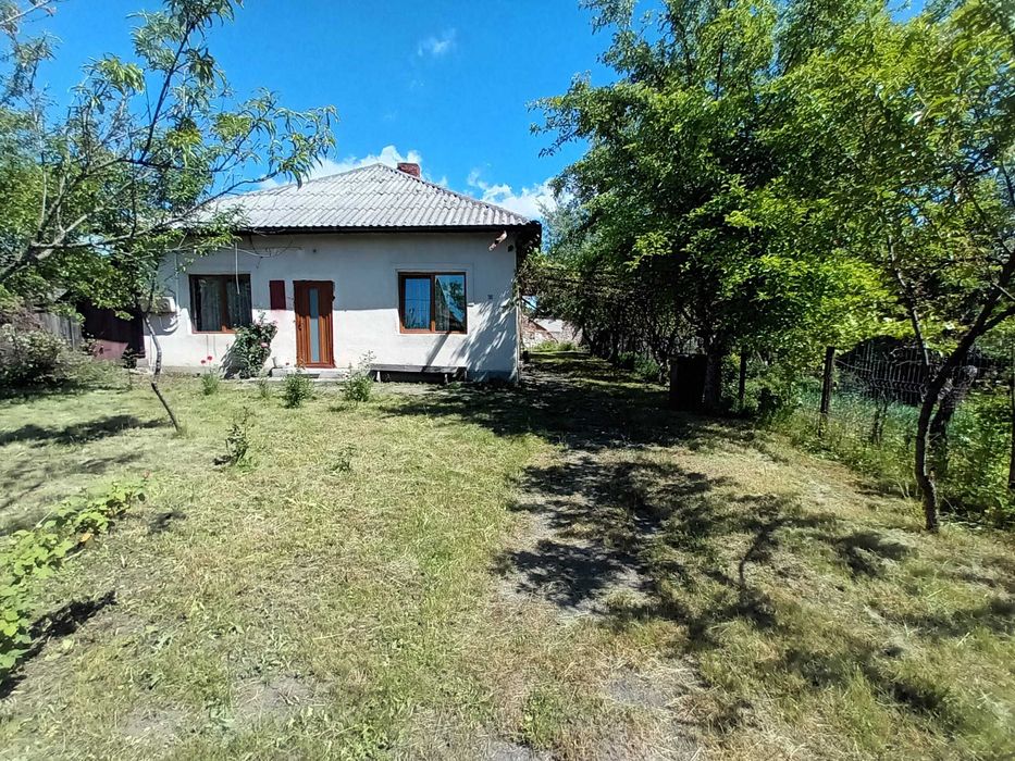 Particular, vand casa Campulung str Muzeul Fundeni