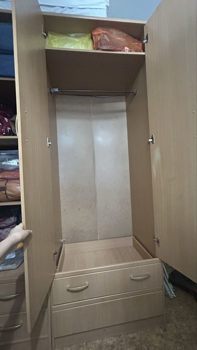 Продам шкаф б/у !