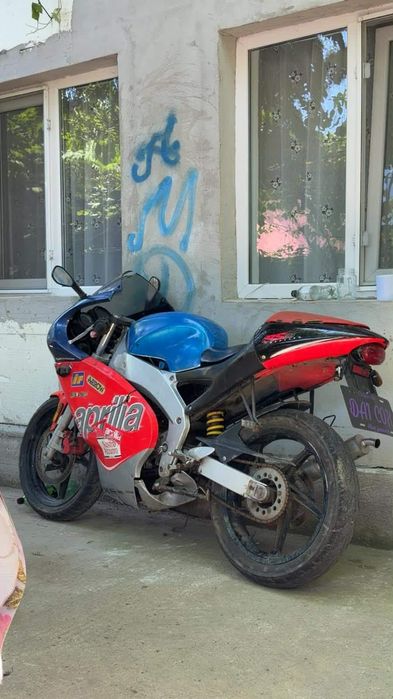 De vânzare sau schimb cu capre oi cal sau baloti