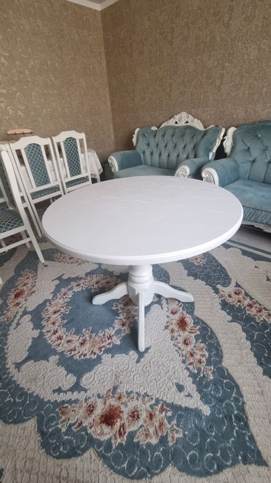 Продам стол кухонный