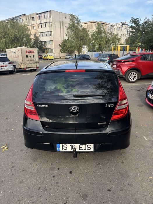 Hyundai i30 - 2300€