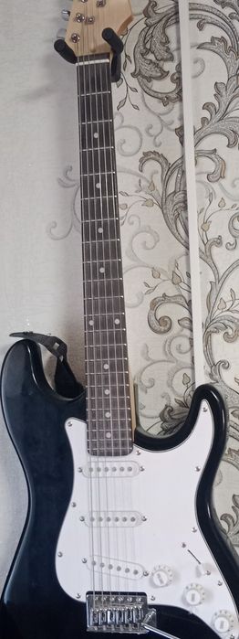 Электрогитара, чехол