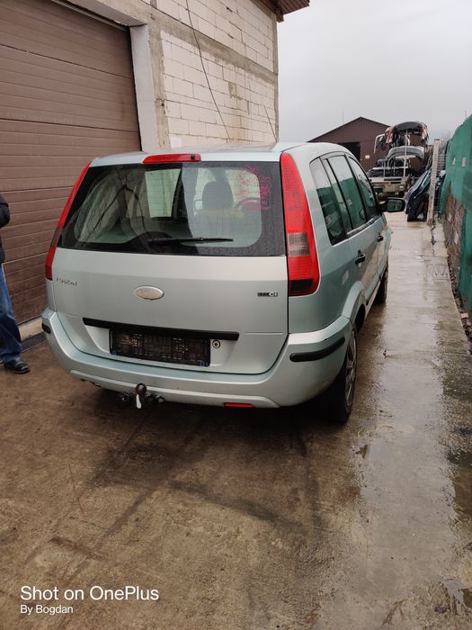 Vindem piese rezultate din dezmembrarea unui Ford Fusion