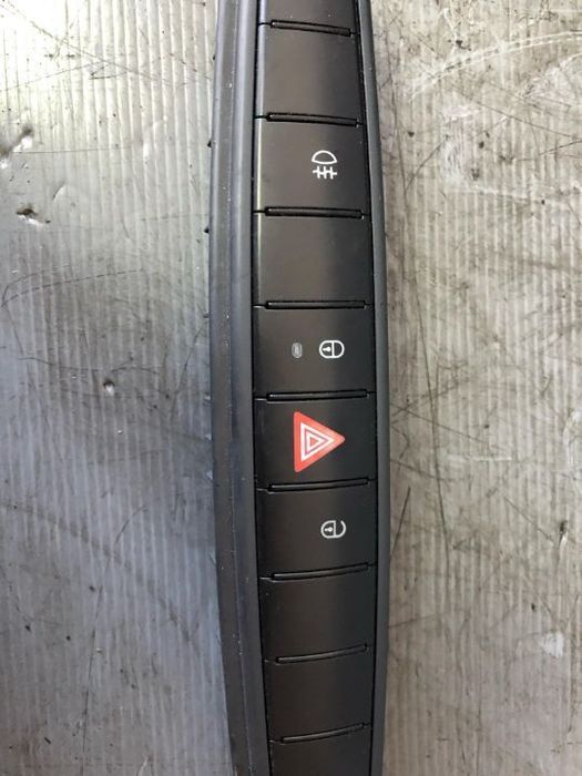 buton  avarie si inchidere deschidere centralizata smart forfour