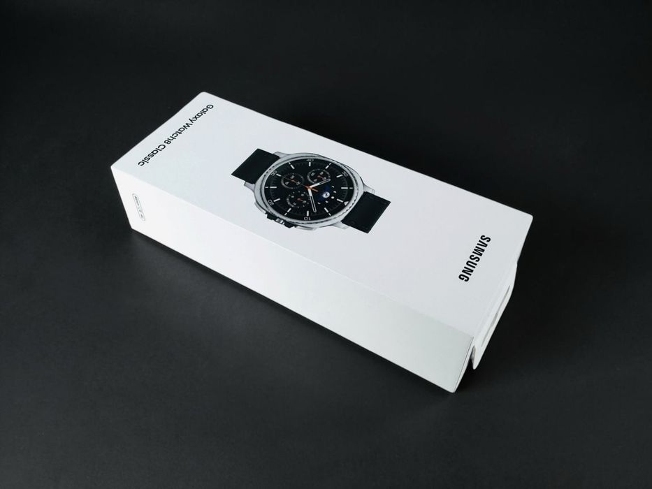 НОВ! Samsung Watch 8 Classic LTE 46mm Black / White 2г. Гаранция!