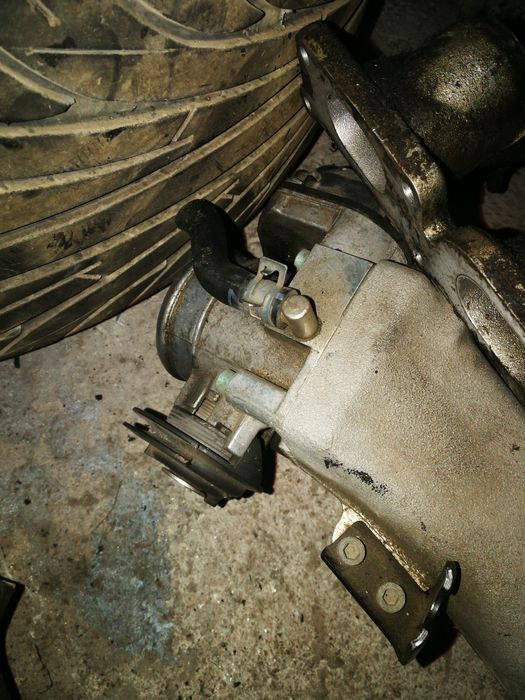 Всмукател, Дросел за ауди сеат и голф / audi, seat, golf