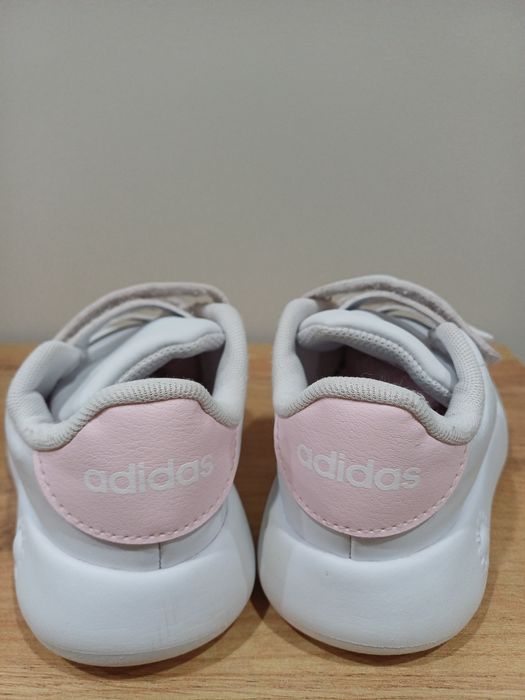 Детски маратонки адидас