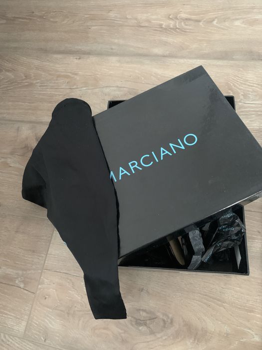 Високи обувки Guess