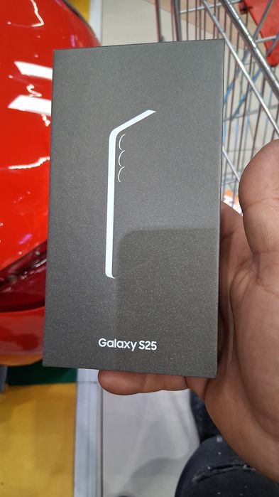 Samsung s25 nou.