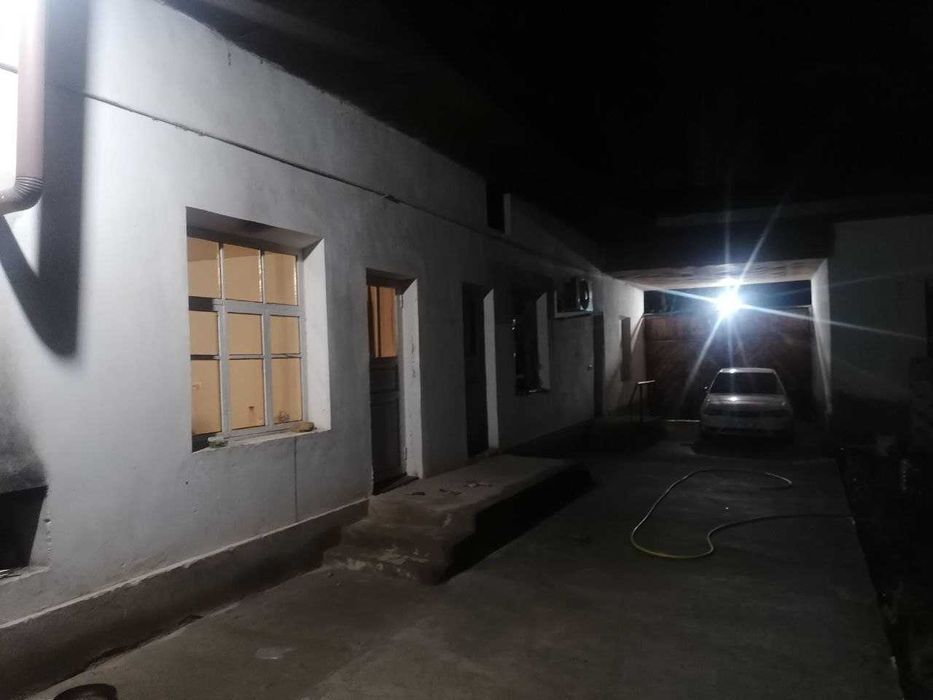 Дом  в городе Янгиюль Ташкентская область