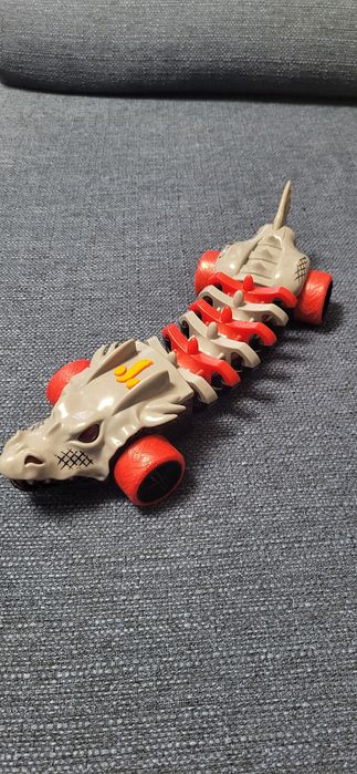 Vand masinute hotwheels mutant functionale si stare buna