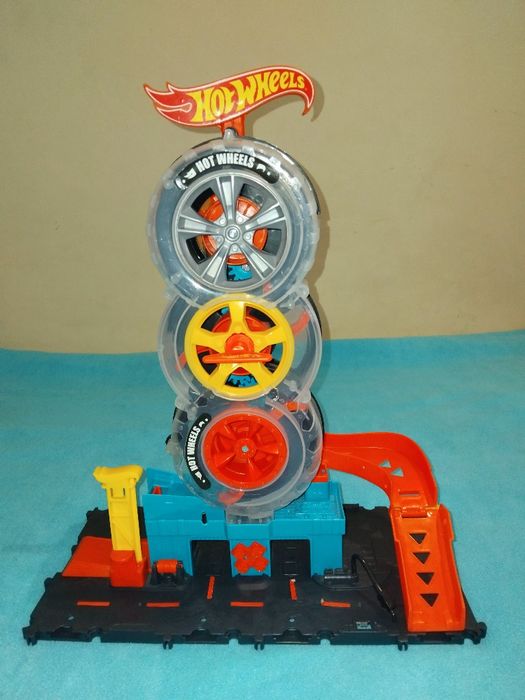 Hot wheels писти