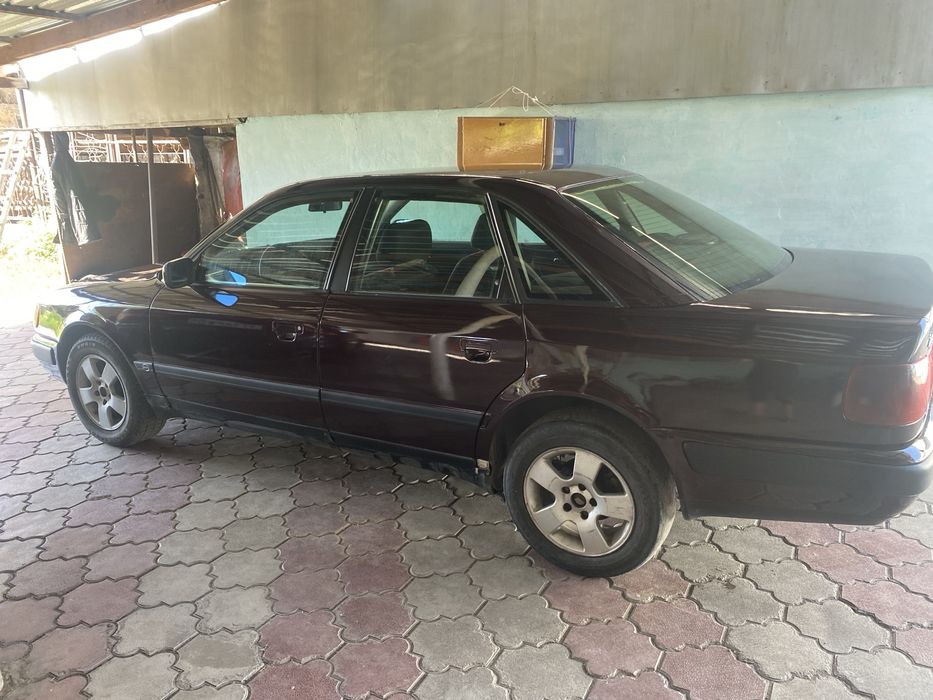 Продам машину Ауди                   С4