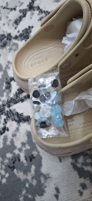 Женские Crocs Classic Mega Crush Clog