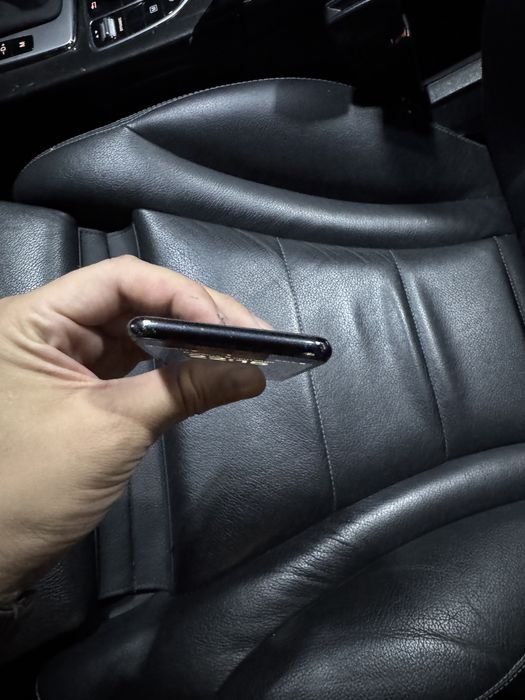 iphone se yaxshi xolatda