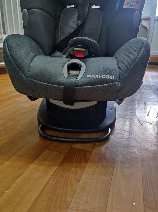 Автокресло "Maxi-Cosi"