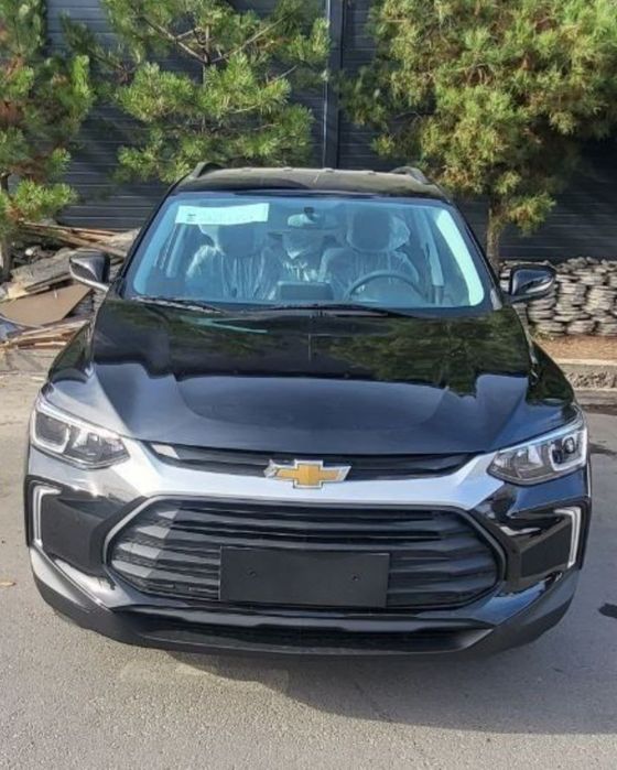 Treker 2 ls
2023 yil 
Probeg 300 km
Narxi 18800
Poolik evakor qoyilgan